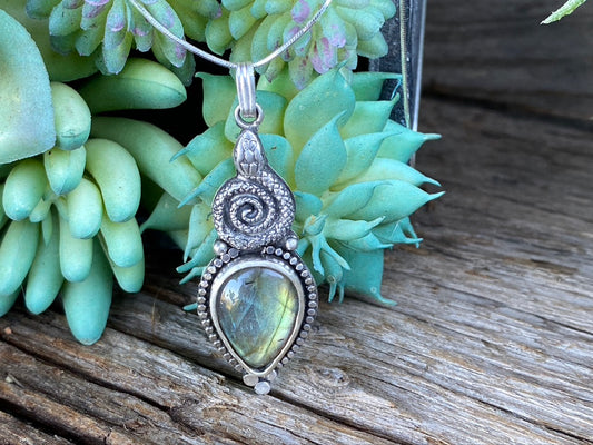 labradorite snake pendant