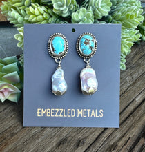 Load image into Gallery viewer, Turquoise And Baroque Pearl Earrings
