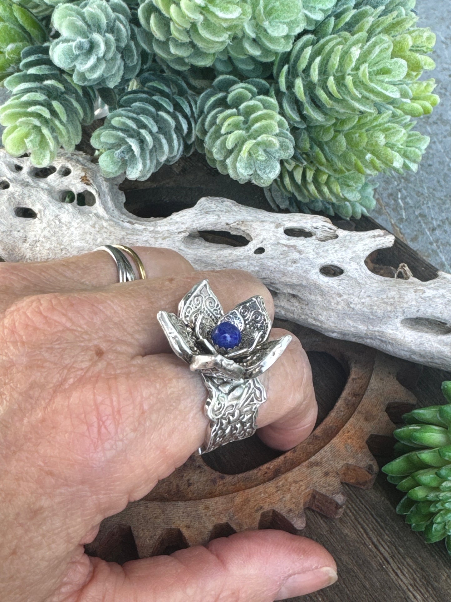 Sterling Silver & Lapis Flower Power Ring