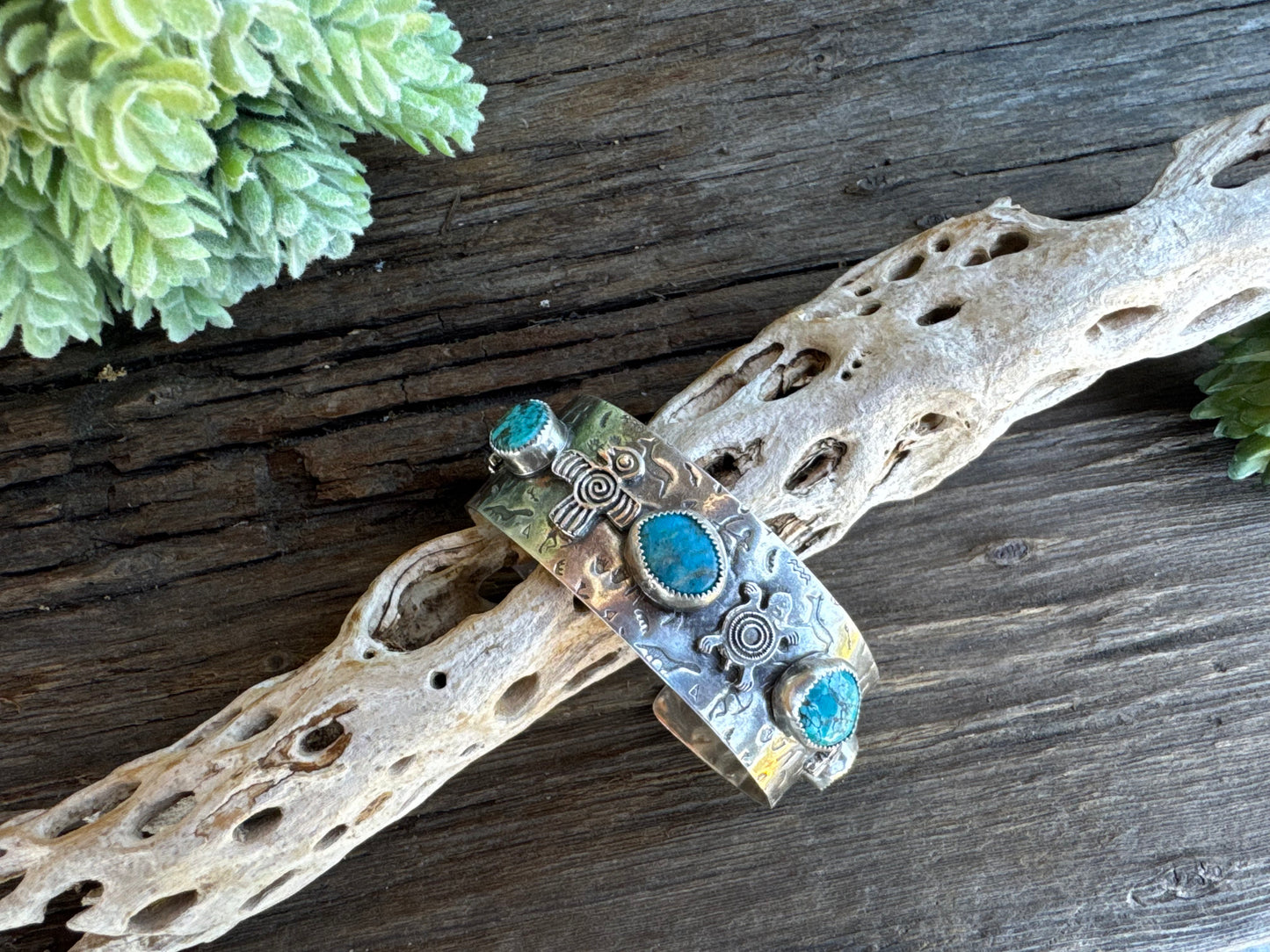 Kingman Turquoise 5 Stone Petroglyph Cuff