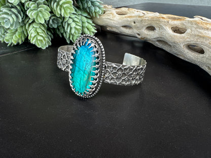 My Royal Lady Labradorite Cuff