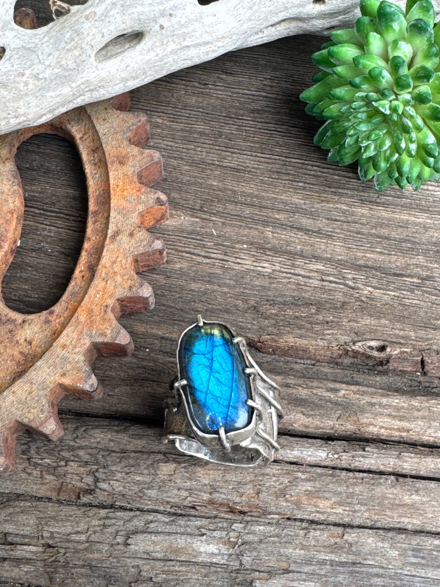 The Luna Blue Ring - Organic Prong Set Labradorite Statement Ring