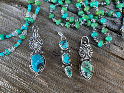 Free Spirit - Kingman Turquoise And Silver Beaded Chain With Matching Pendant