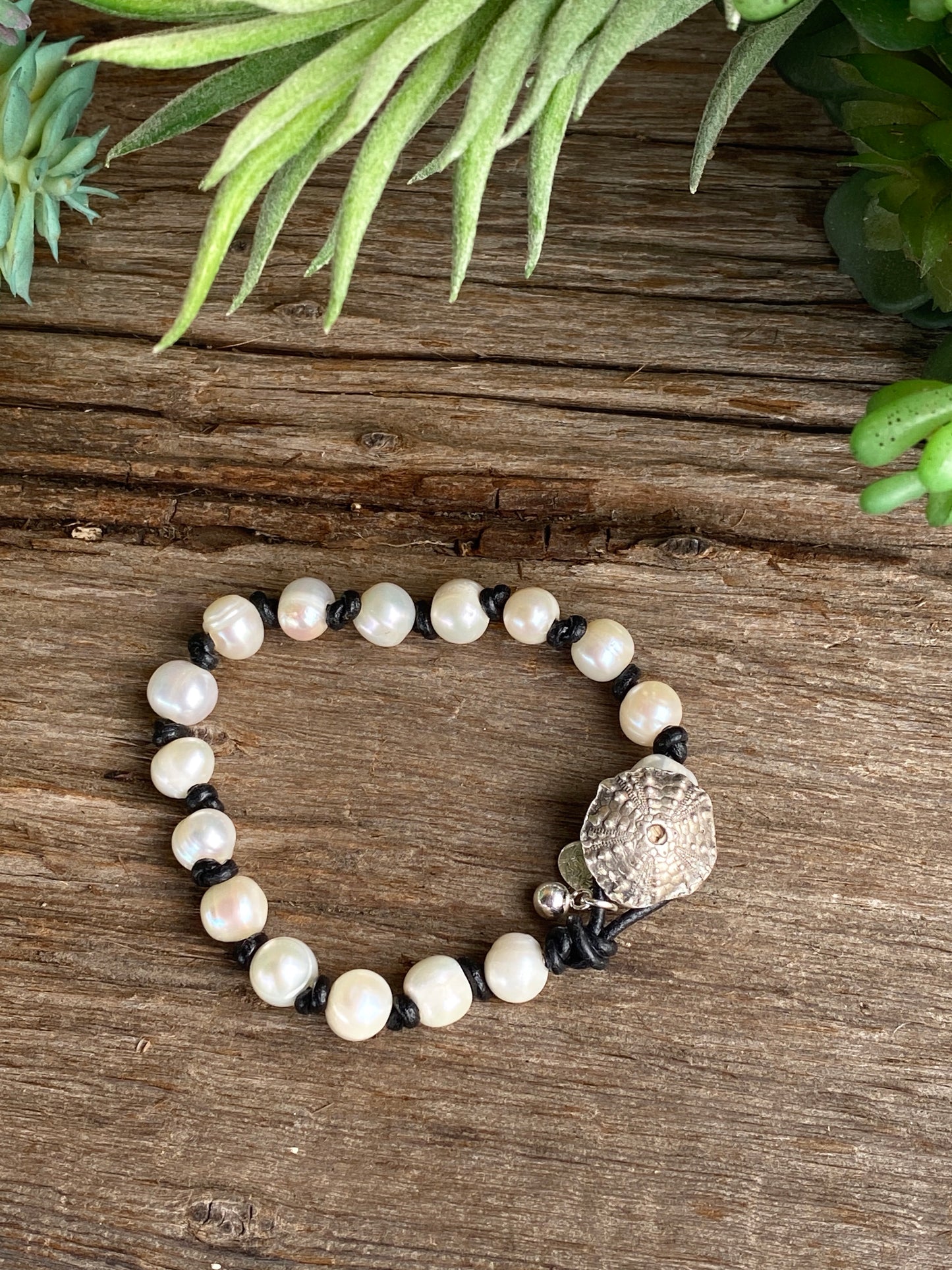 Sterling leather and pearl bracelet