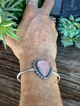 Load image into Gallery viewer, Sterling Silver And Rose Quartz Daisy Cuff
