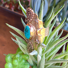 Load image into Gallery viewer, Turquoise And Gold Bronze Saddle Ring
