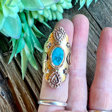 Load image into Gallery viewer, Turquoise And Gold Bronze Saddle Ring
